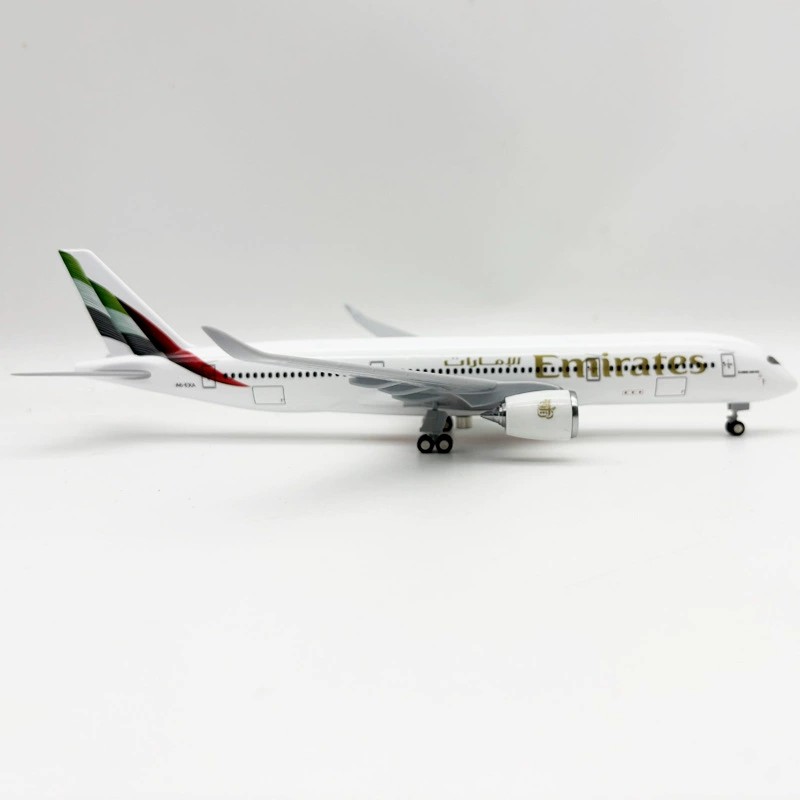 Diecast 30CM 1/240 Scale Resin - Home Decor Uae recension och pris