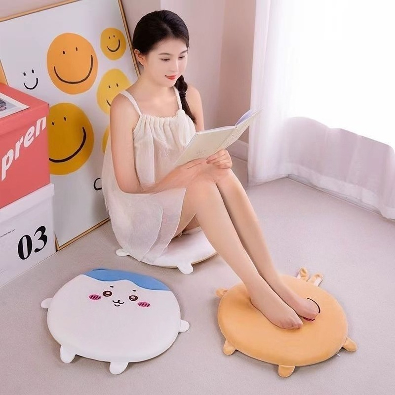 Cute Chiikawa Soft Chair Cushi - Home Decor Online recension och pris