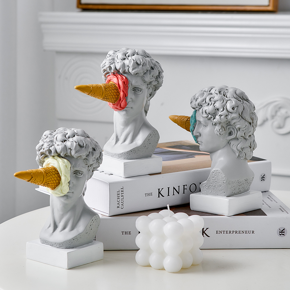 Modern Nordic Figure Ornament  - Home Decor Y2K recension och pris