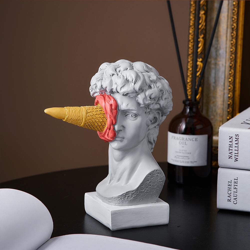 Modern Nordic Figure Ornament  - Home Decor Y2K recension och pris